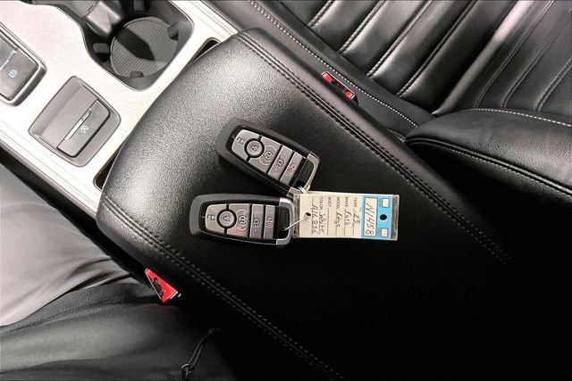 Used 2023 Ford Edge SEL w/ Convenience Package image 37