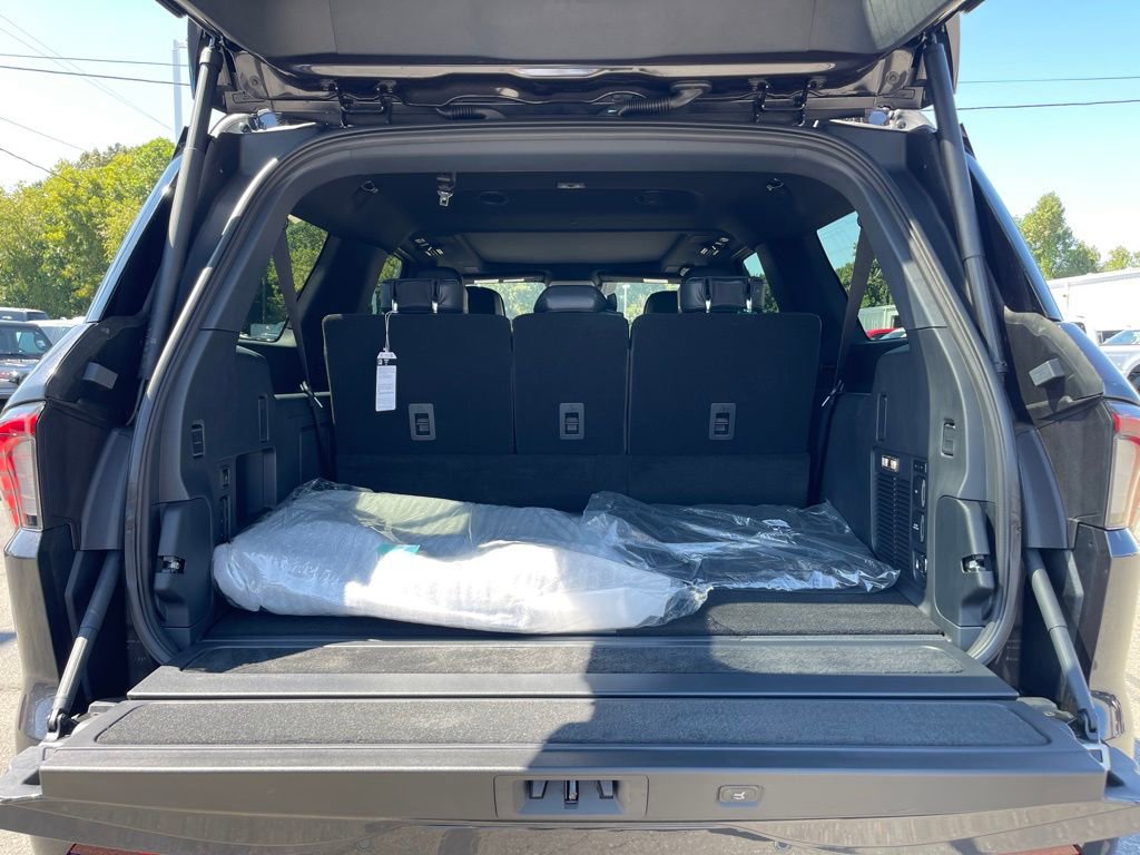 New 2025 Lincoln Navigator L Reserve w/ Jet Appearance Package image 22