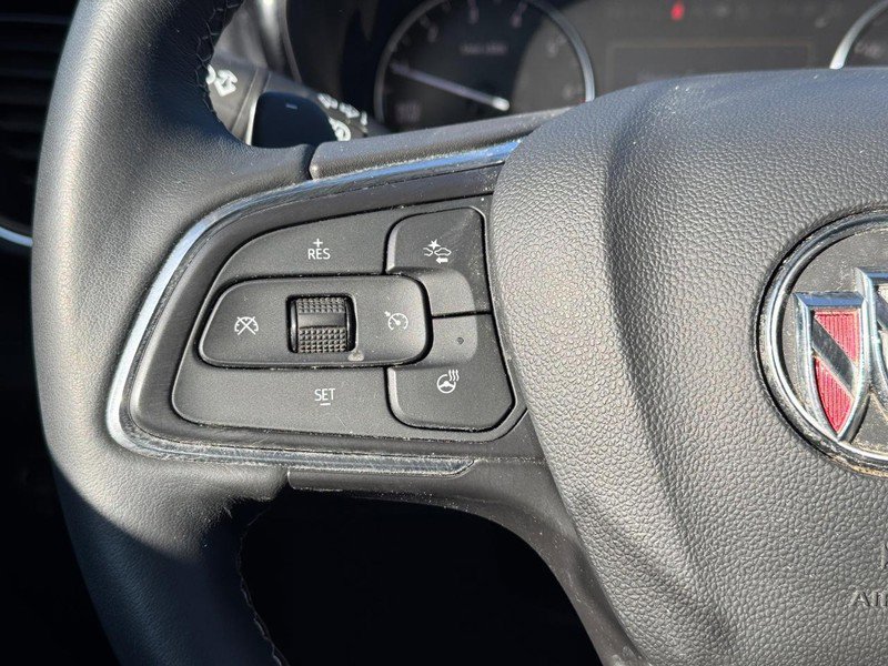 Used 2022 Buick Envision Preferred image 18
