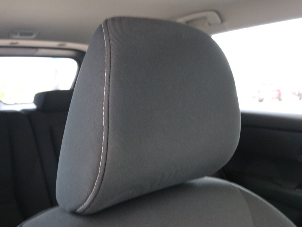 Used 2024 Nissan Rogue S AWD/4WD image 43