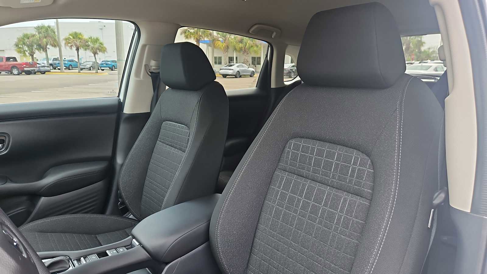 Certified 2026 Honda HR-V LX image 13