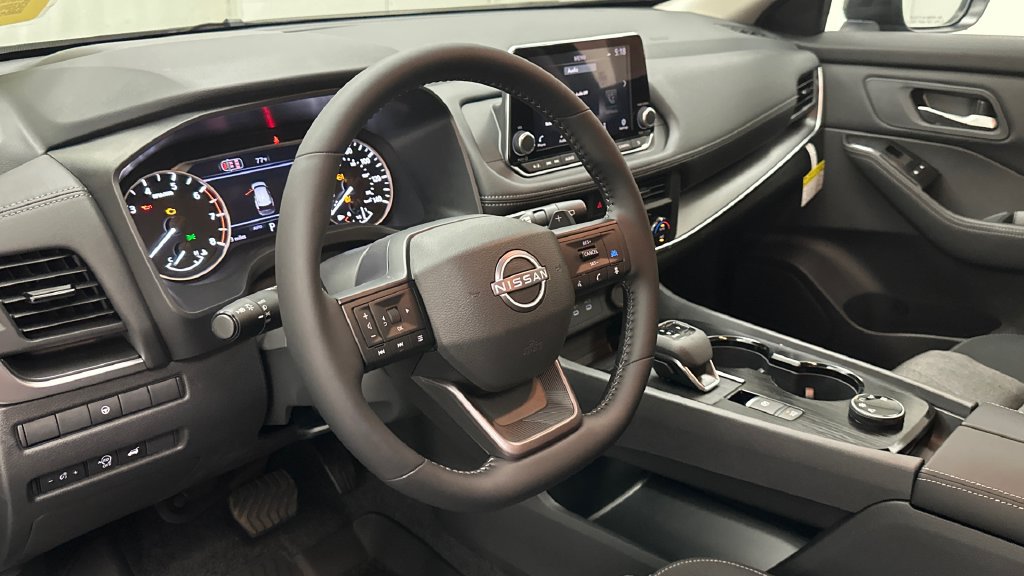 New 2026 Nissan Rogue SV AWD/4WD image 16