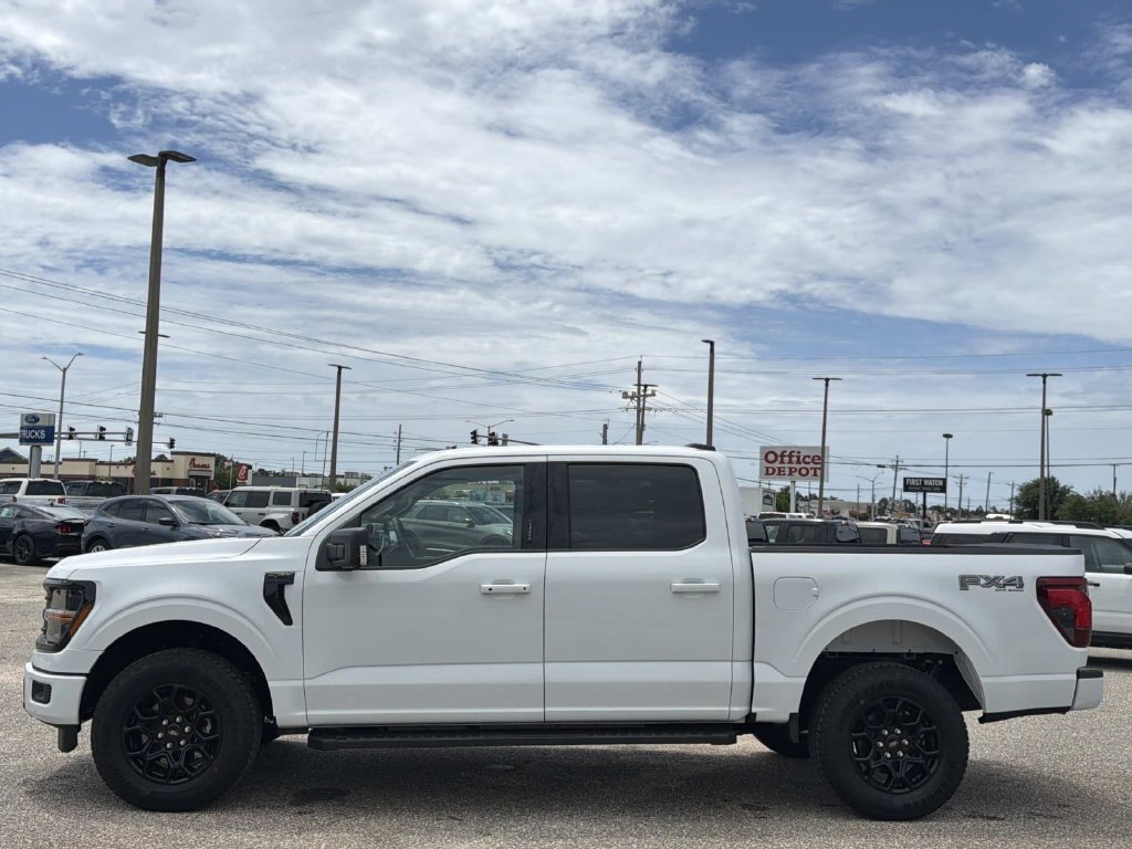 New 2026 Ford F150 XLT w/ Equipment Group 302A MID AWD/4WD image 7