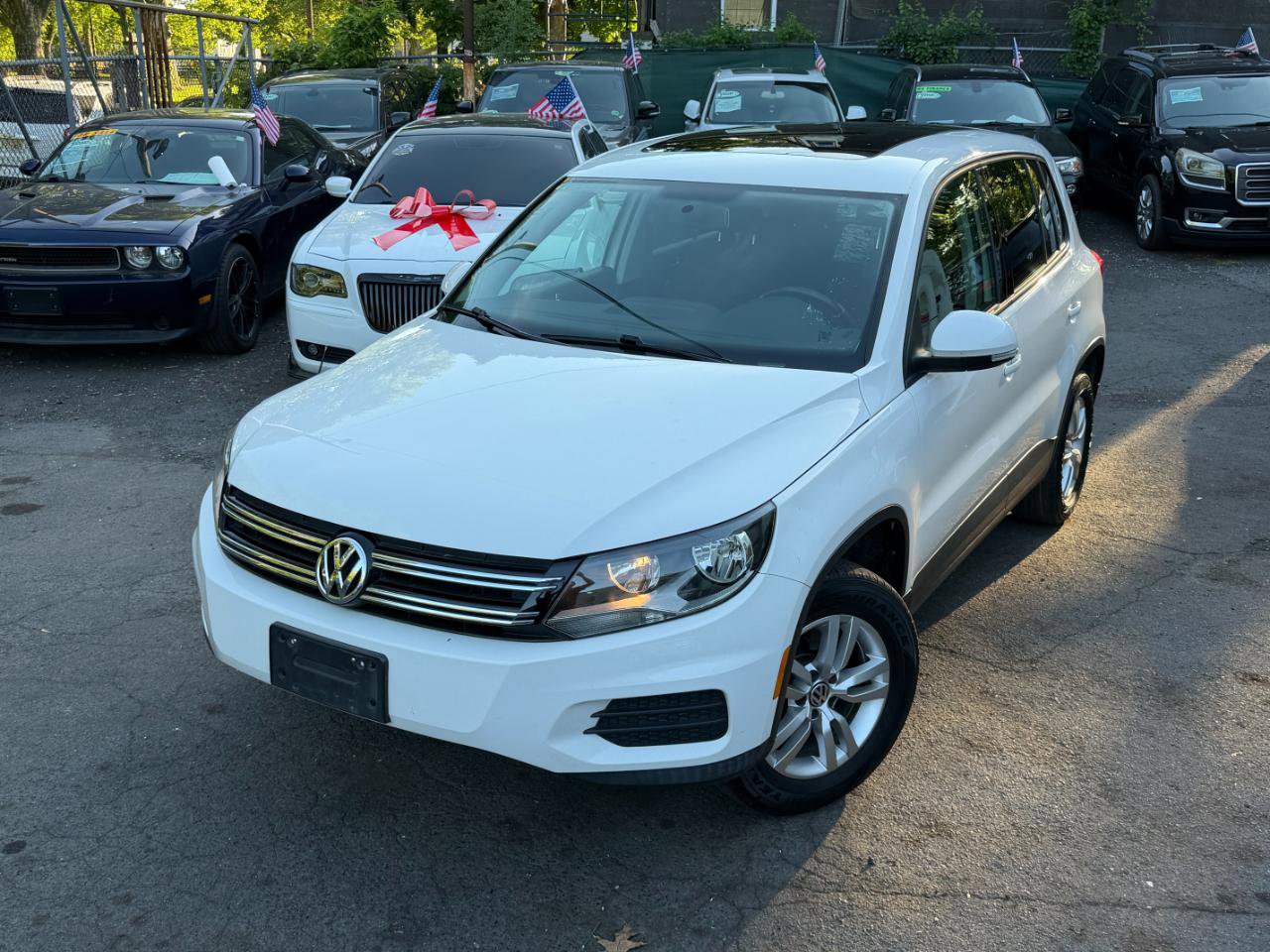 Used 2013 Volkswagen Tiguan S FWD image 4