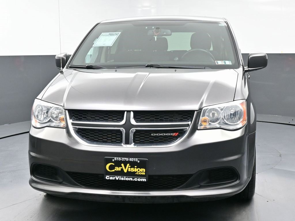Used 2017 Dodge Grand Caravan SE image 5