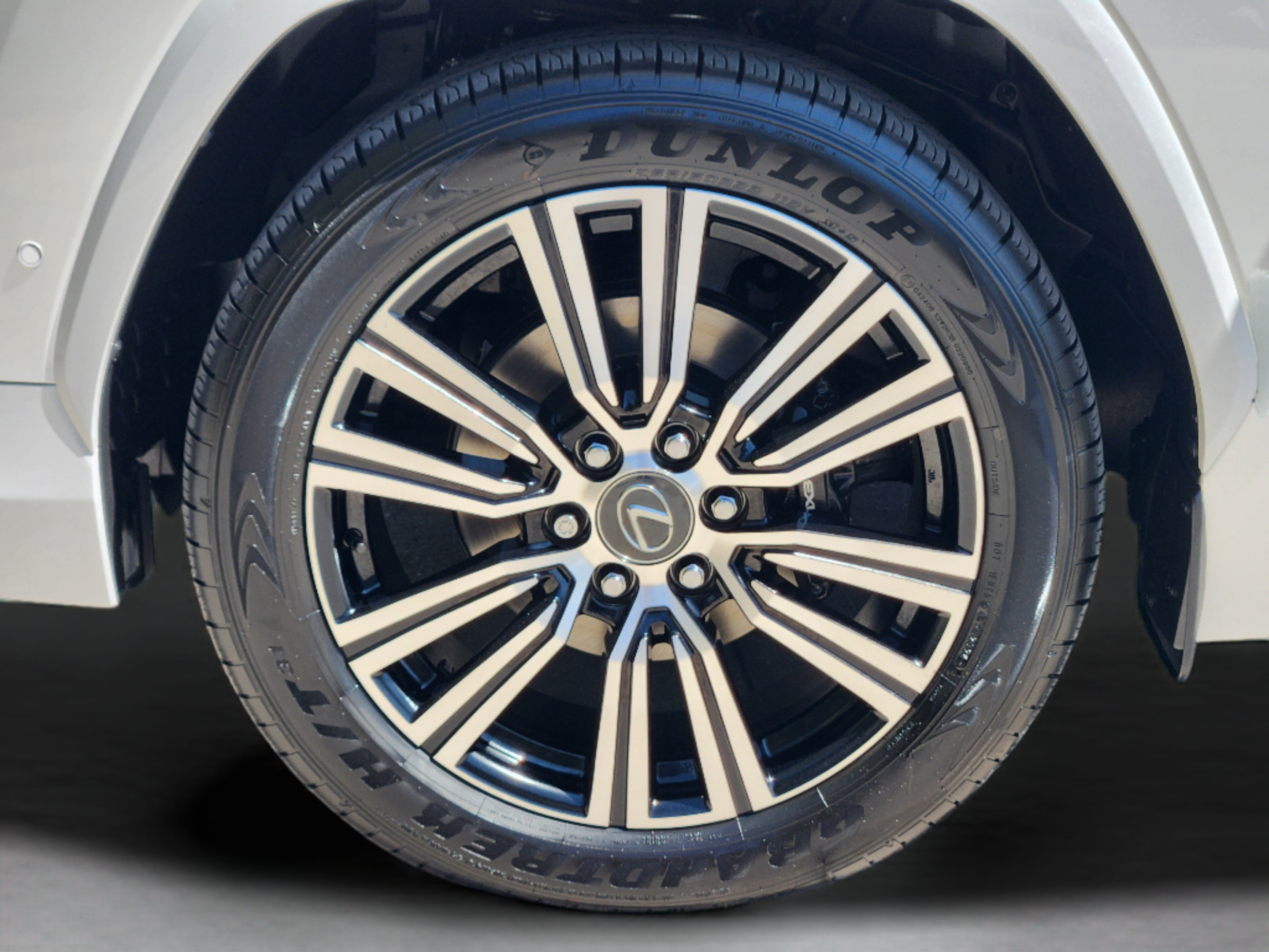 New 2026 Lexus LX 700h Luxury w/ Appearance Package AWD/4WD image 6