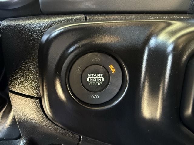 Used 2022 Jeep Gladiator Sport AWD/4WD image 24