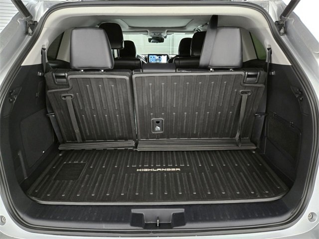 Used 2021 Toyota Highlander Platinum image 21