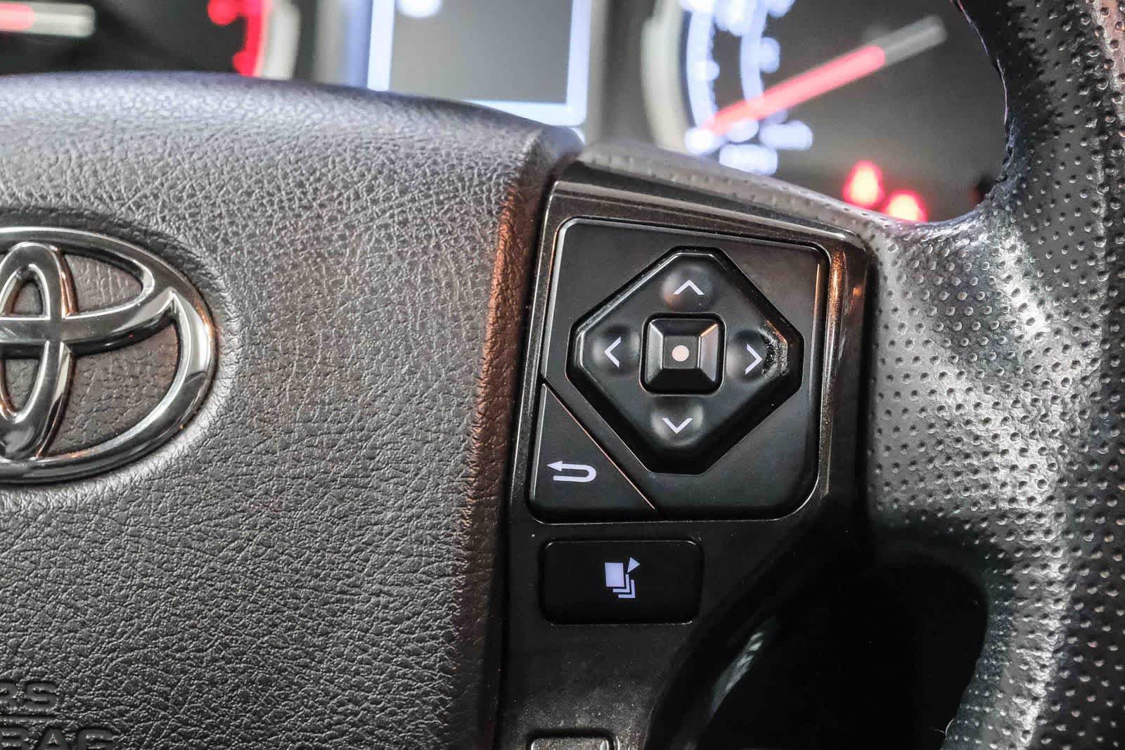 Used 2023 Toyota 4Runner TRD Off-Road Premium w/ Moonroof Package AWD/4WD image 21