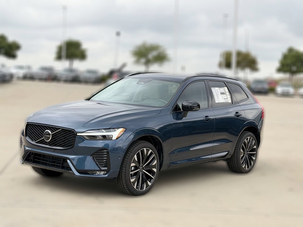New 2026 Volvo XC60 B5 Ultra w/ Protection Package Premier AWD/4WD image 3