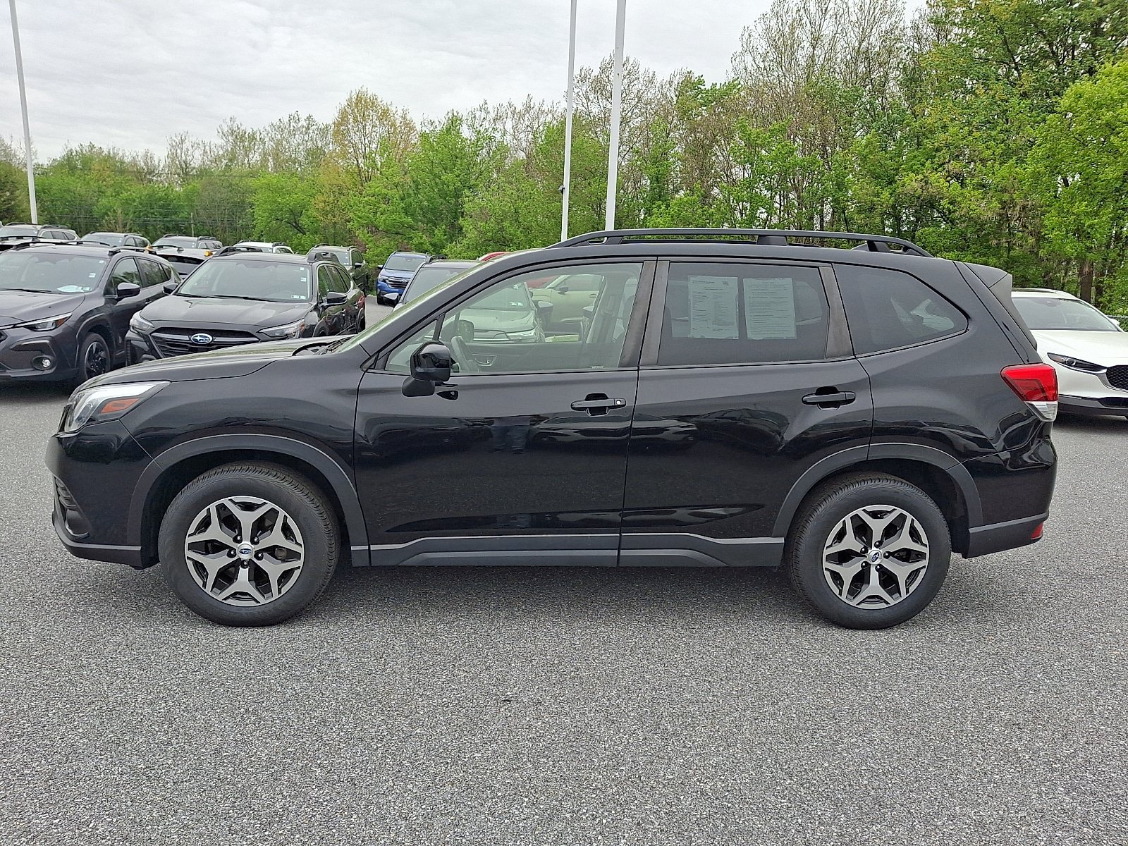 Certified 2023 Subaru Forester Premium AWD/4WD image 8
