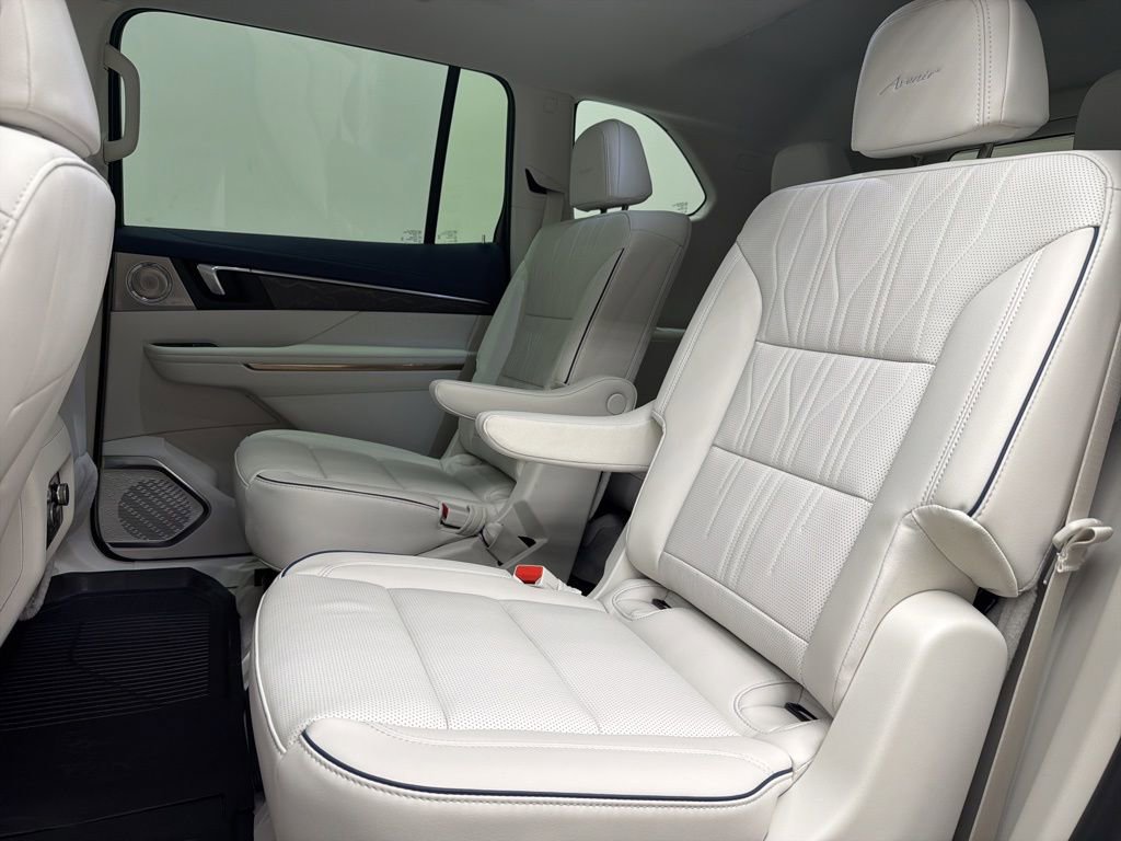 New 2026 Buick Enclave Avenir w/ Super Cruise Package image 6