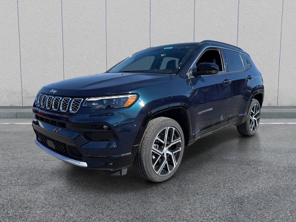 Used 2024 Jeep Compass Limited w/ Elite Group AWD/4WD image 3