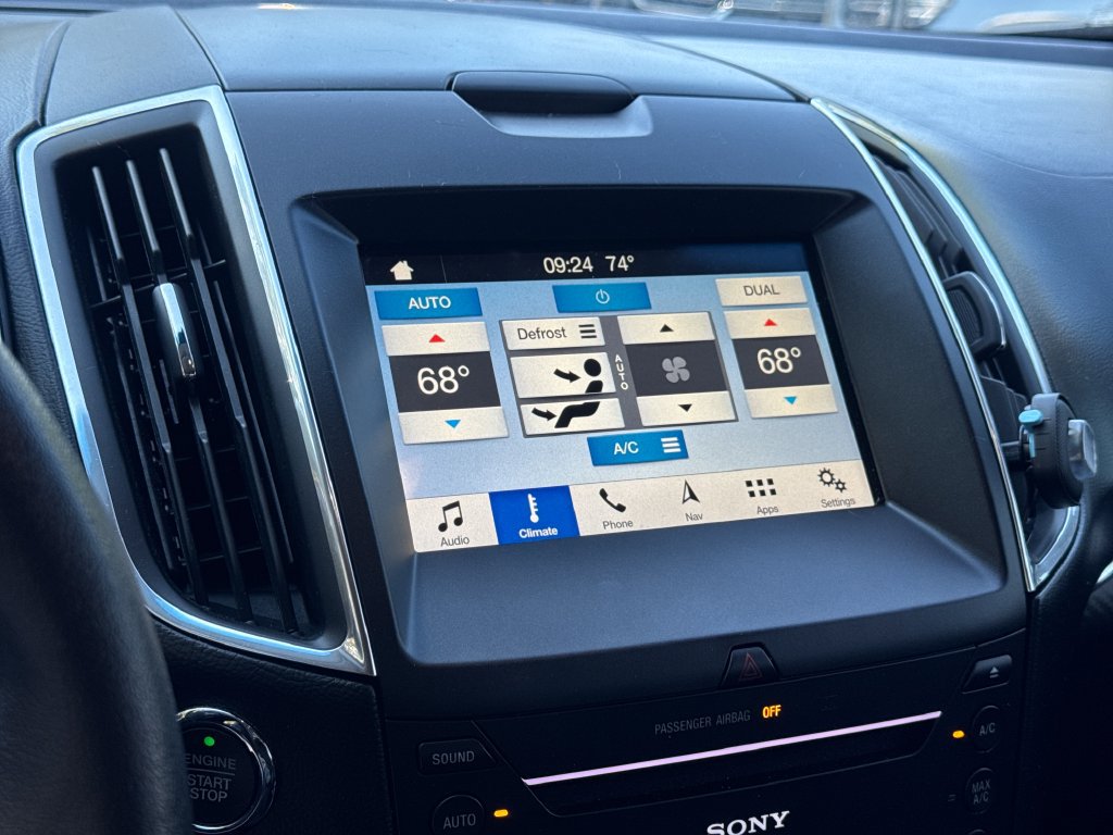 Used 2018 Ford Edge Sport w/ Technology Package AWD/4WD image 22