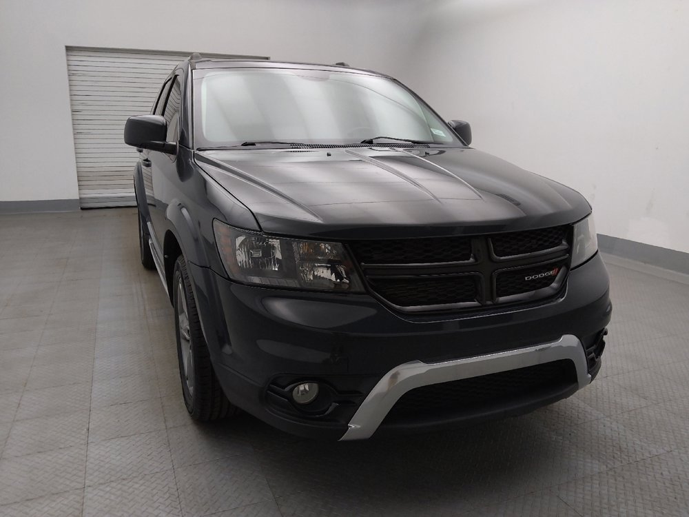 Used 2018 Dodge Journey Crossroad w/ Driver Convenience Group FWD image 14
