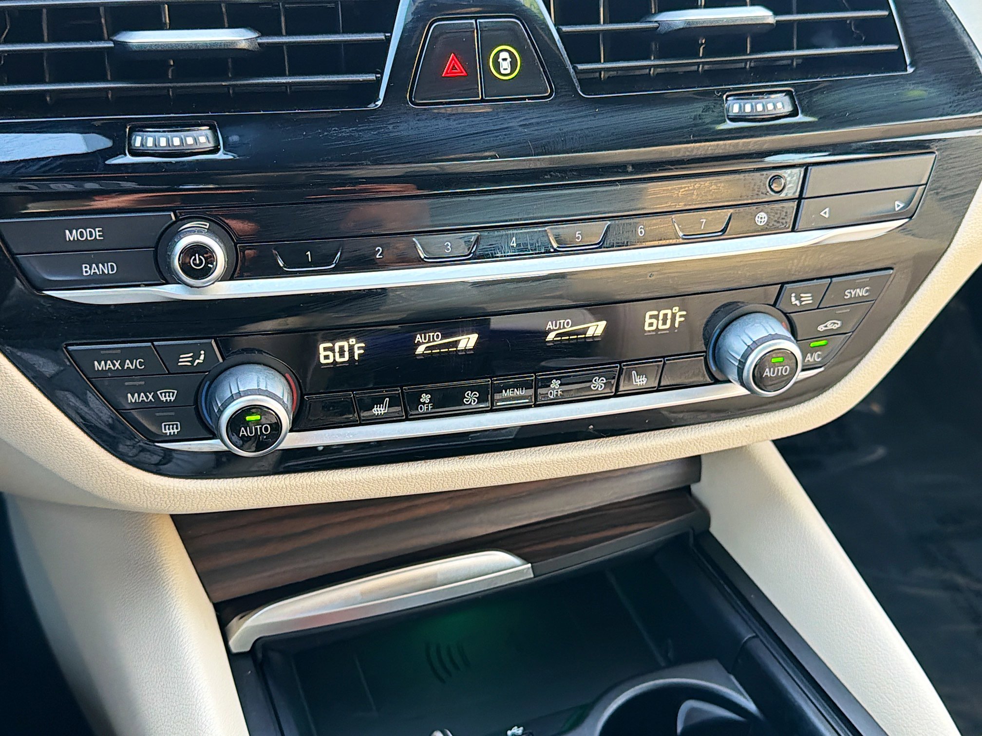 Used 2023 BMW 530i image 34