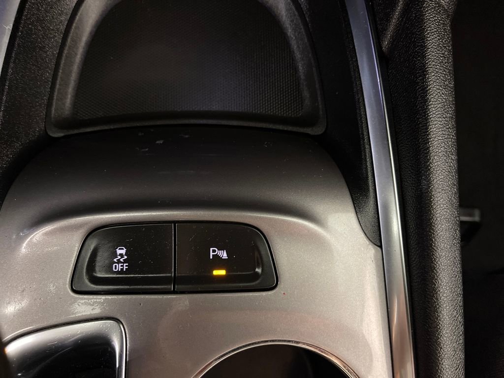 Used 2024 Chevrolet Malibu LT image 30