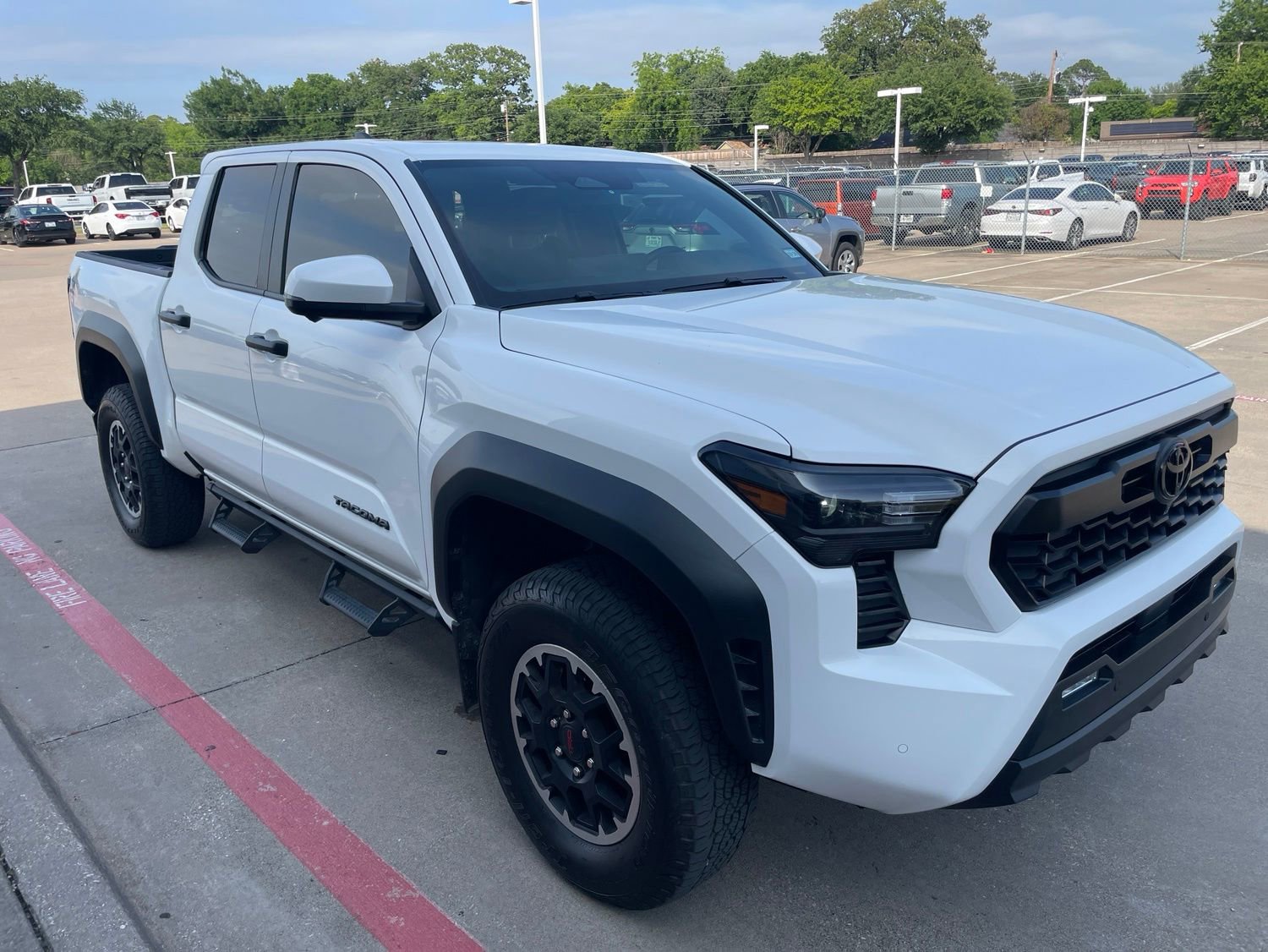 Used 2024 Toyota Tacoma TRD Off-Road w/ TRD Off Road Premium Package AWD/4WD image 3
