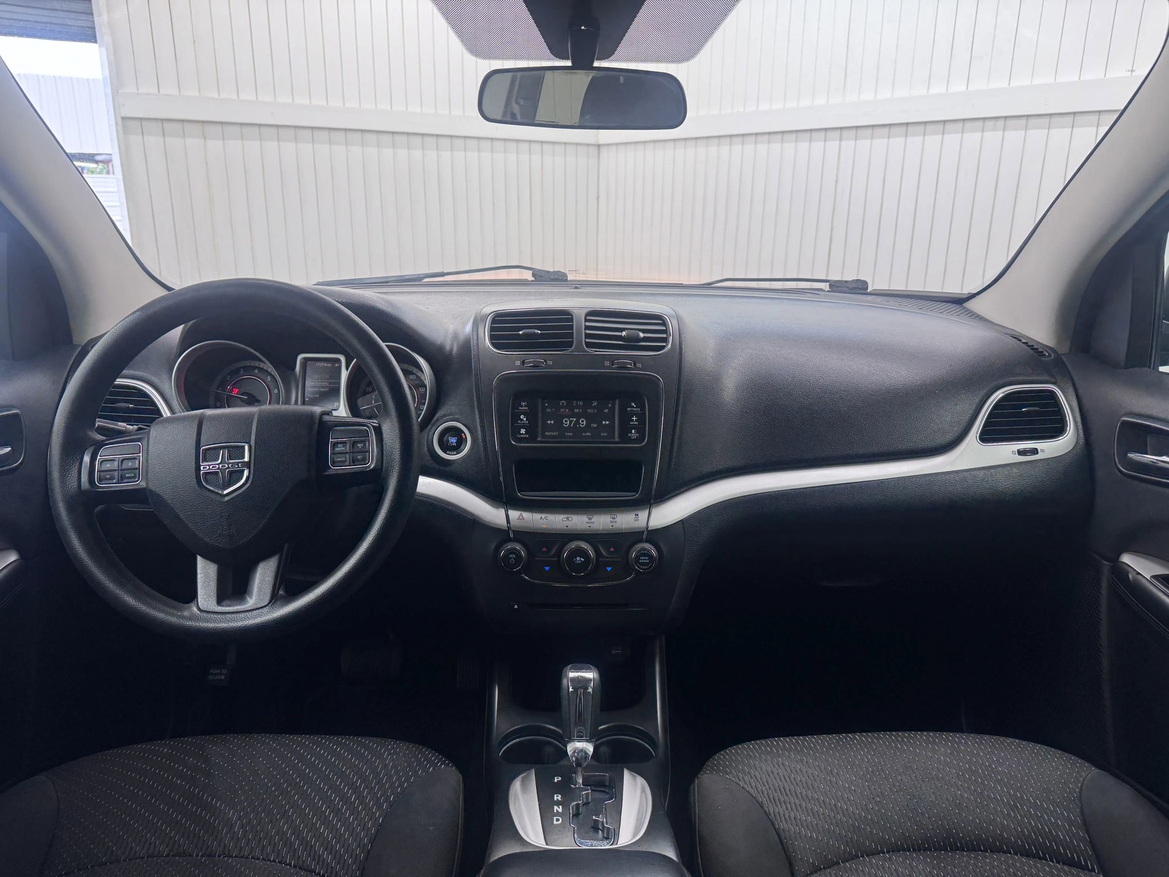 Used 2016 Dodge Journey SXT w/ Comfort/Convenience Group image 17