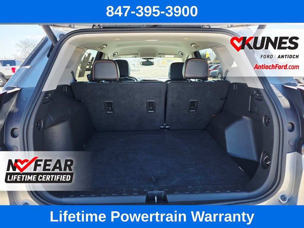 Used 2023 GMC Terrain AT4 image 22