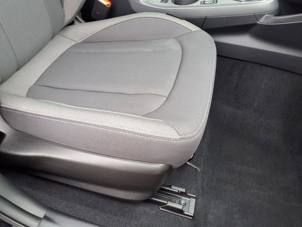 Used 2025 Subaru Crosstrek 2.0i Premium image 19