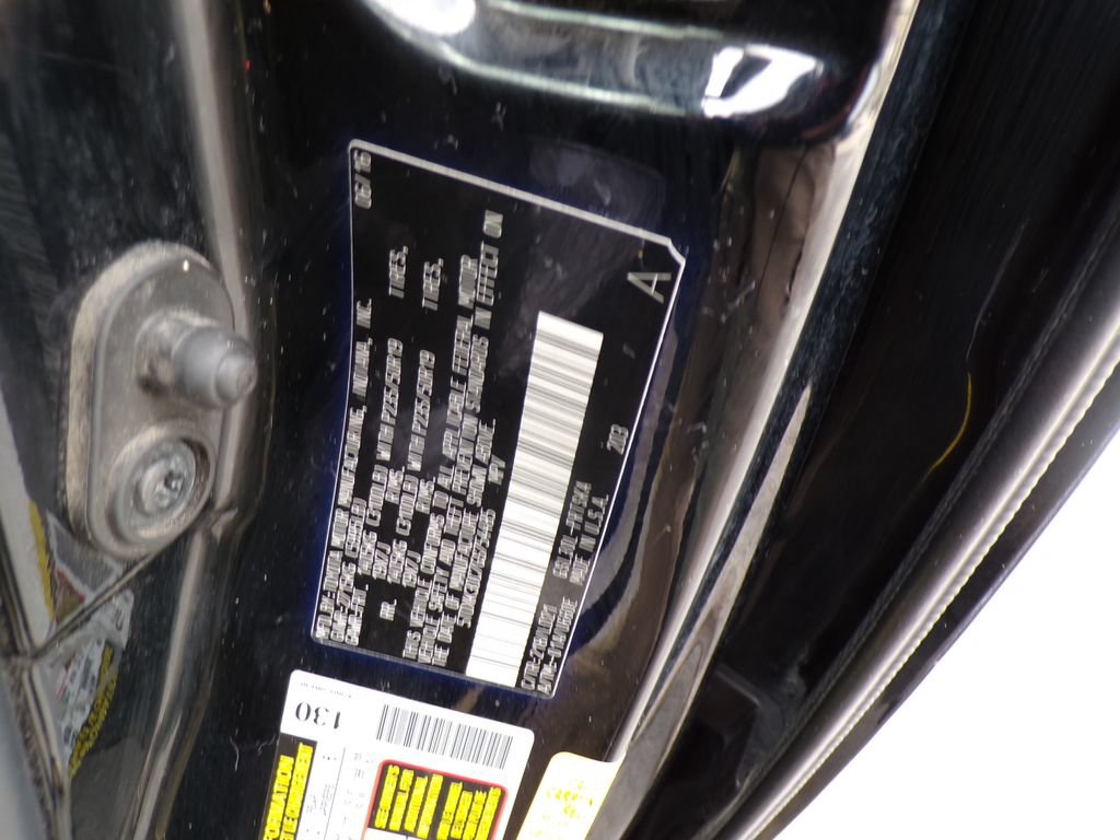 Used 2016 Toyota Sienna SE FWD image 34