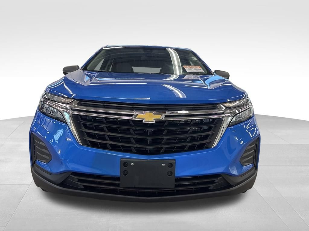 Used 2024 Chevrolet Equinox LS w/ Driver Confidence II Package AWD/4WD image 5