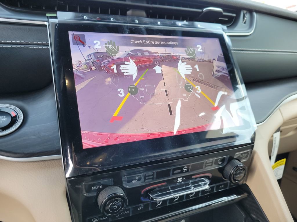 New 2024 Jeep Grand Cherokee Limited 4xe image 15