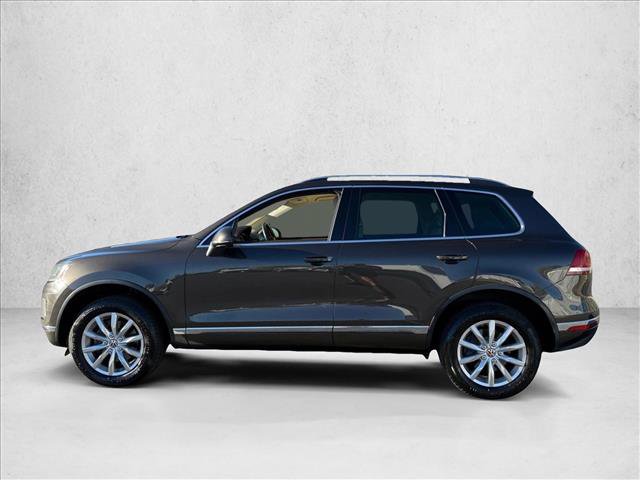 Used 2016 Volkswagen Touareg Sport AWD/4WD image 9
