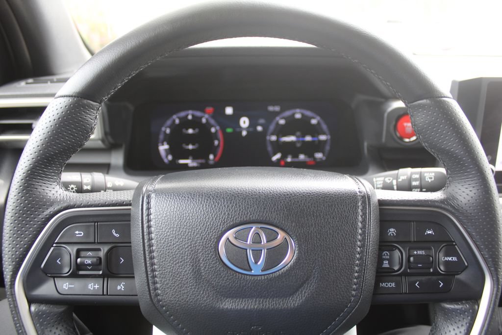 Used 2025 Toyota 4Runner TRD Sport AWD/4WD image 28