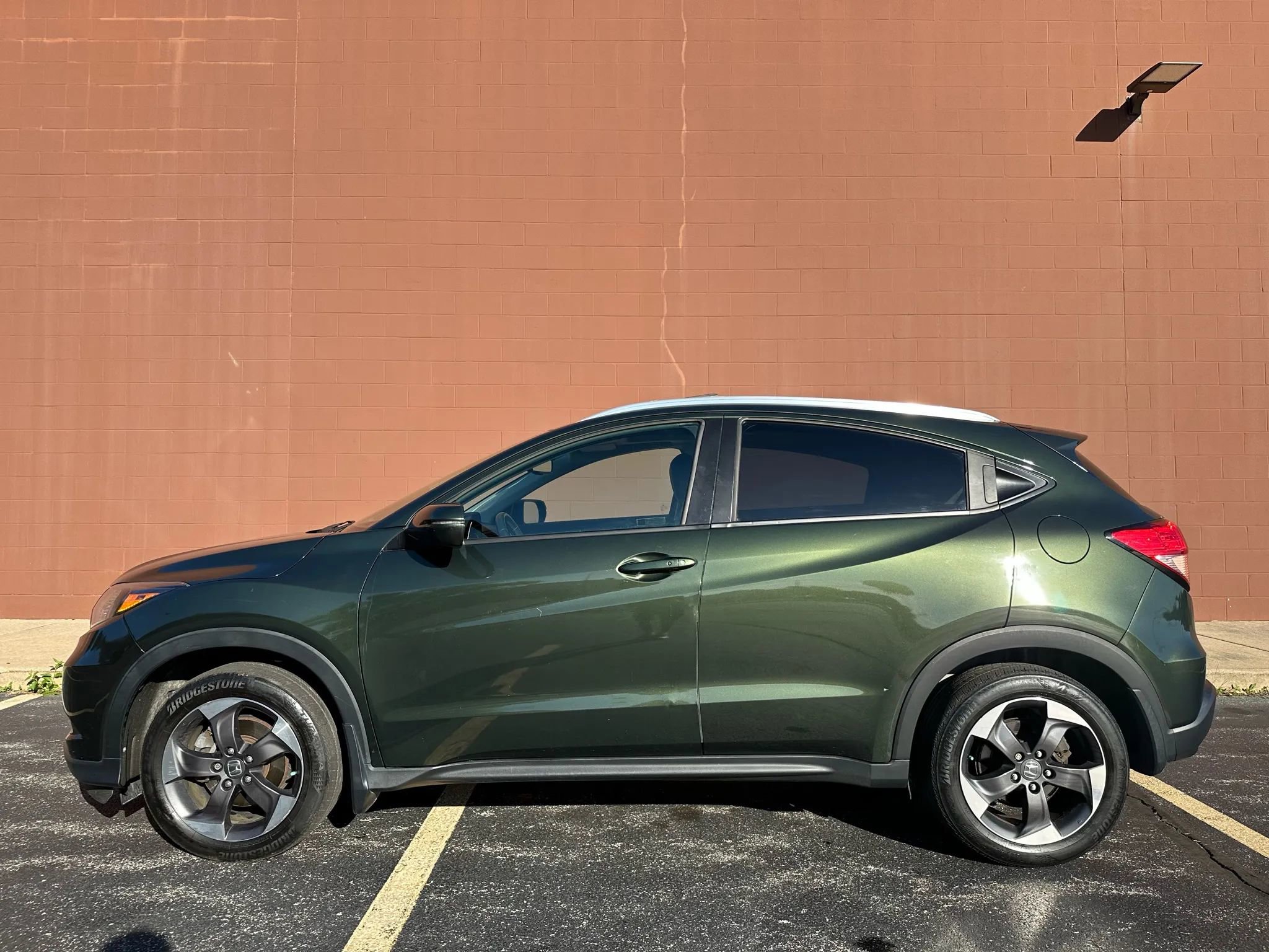 Used 2018 Honda HR-V EX-L image 8