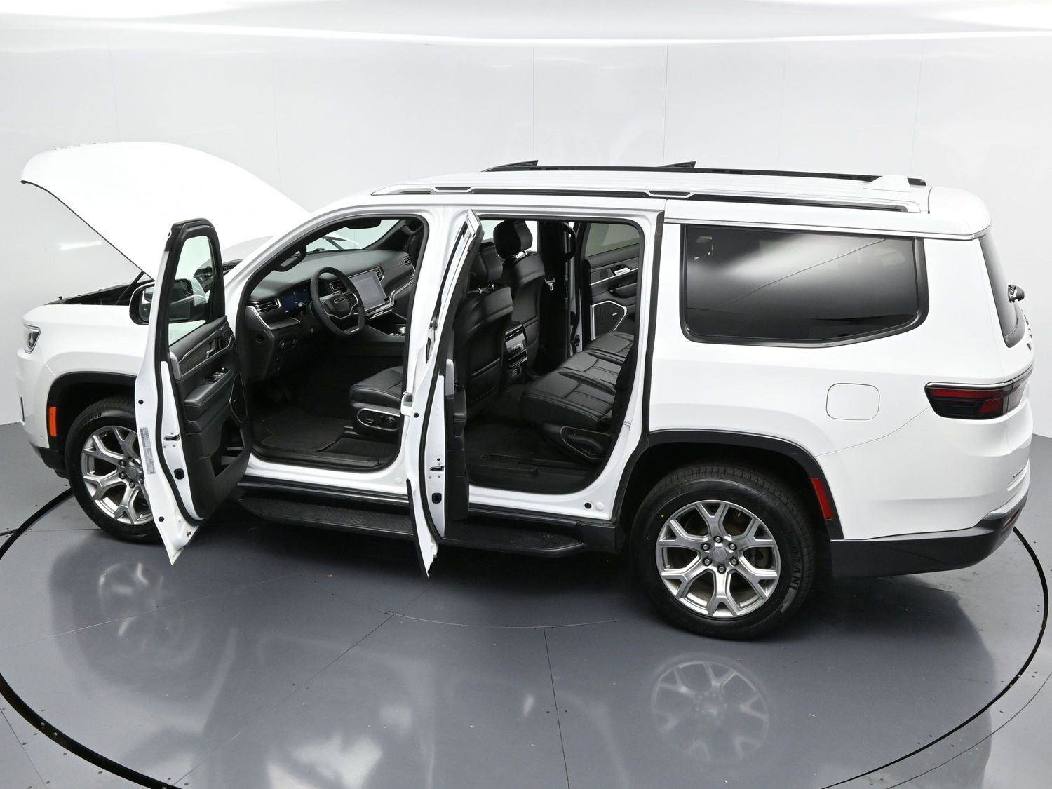 Used 2022 Jeep Wagoneer Series II image 41