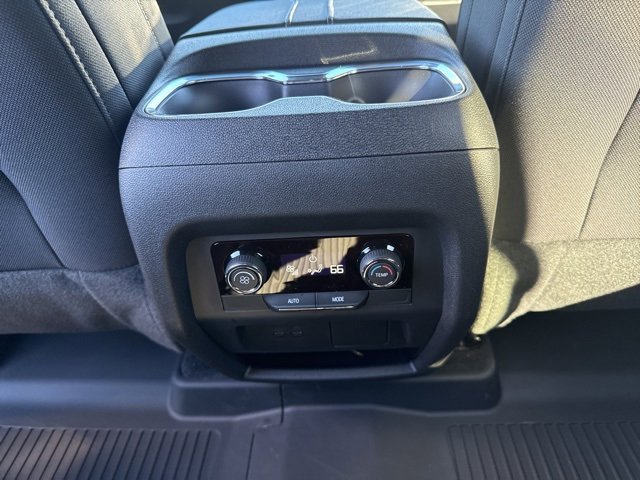 New 2026 Chevrolet Traverse LT w/ LPO, Floor Liner Package image 23