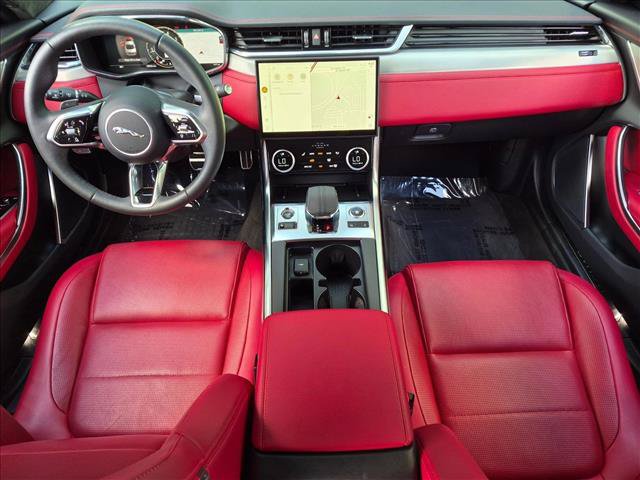Certified 2024 Jaguar XF R-Dynamic SE AWD/4WD image 19