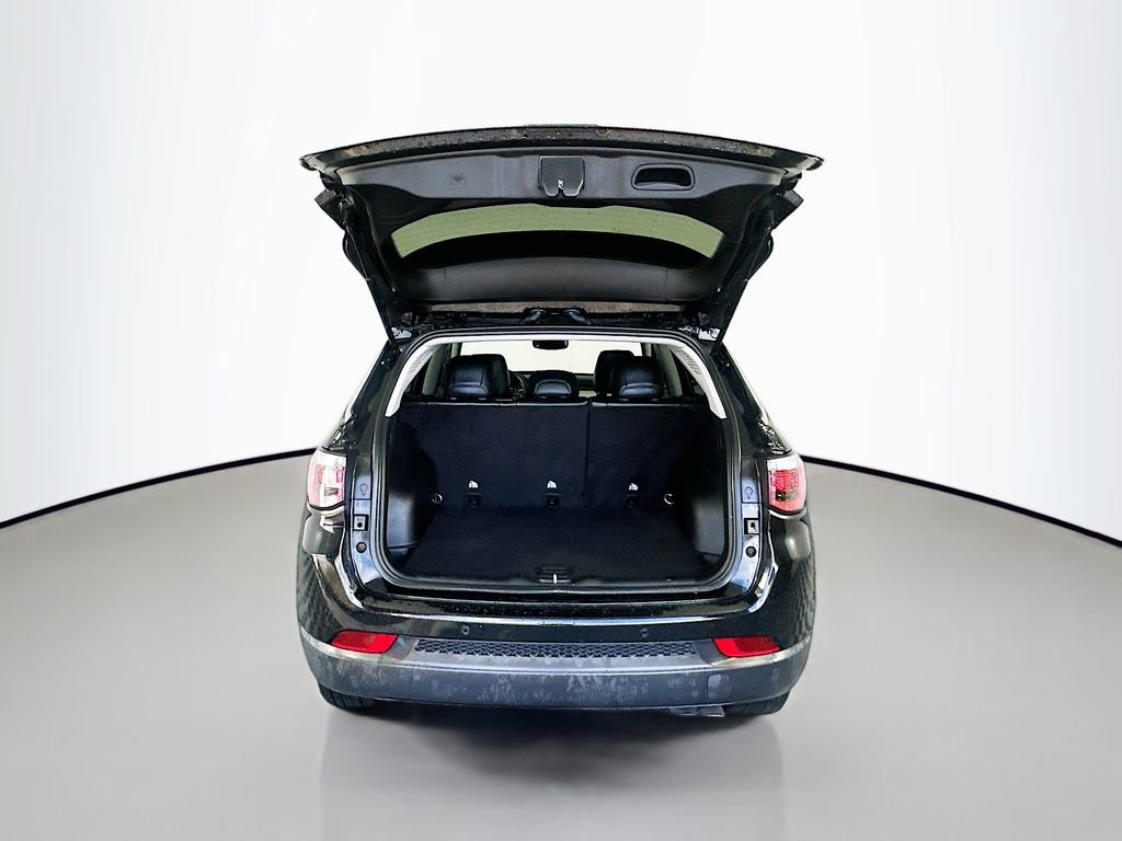 Used 2022 Jeep Compass Limited image 25