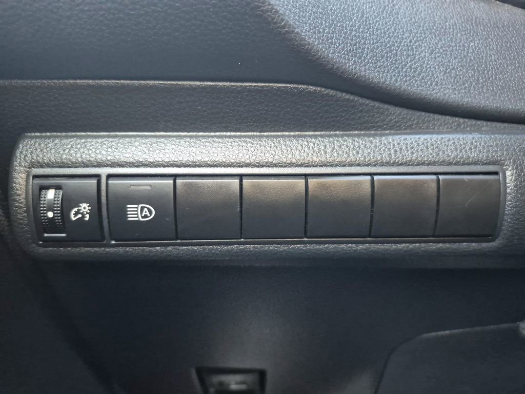 Used 2024 Toyota Corolla LE image 25