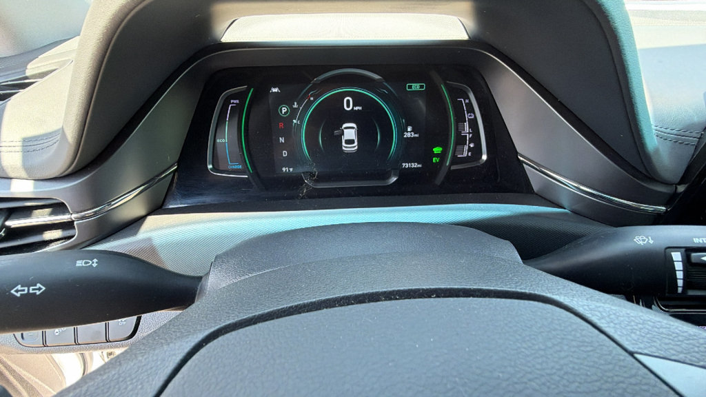 Used 2020 Hyundai Ioniq Limited FWD image 21