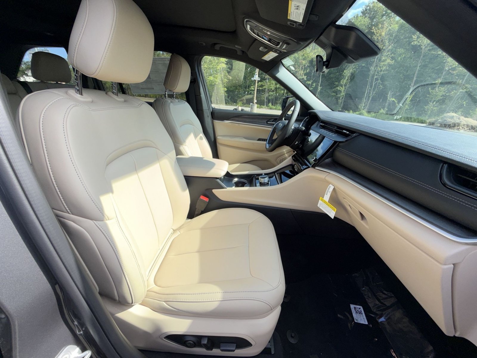 New 2026 Jeep Grand Cherokee Limited AWD/4WD image 27