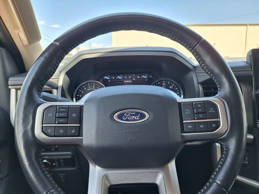 Used 2024 Ford Expedition XLT RWD image 17