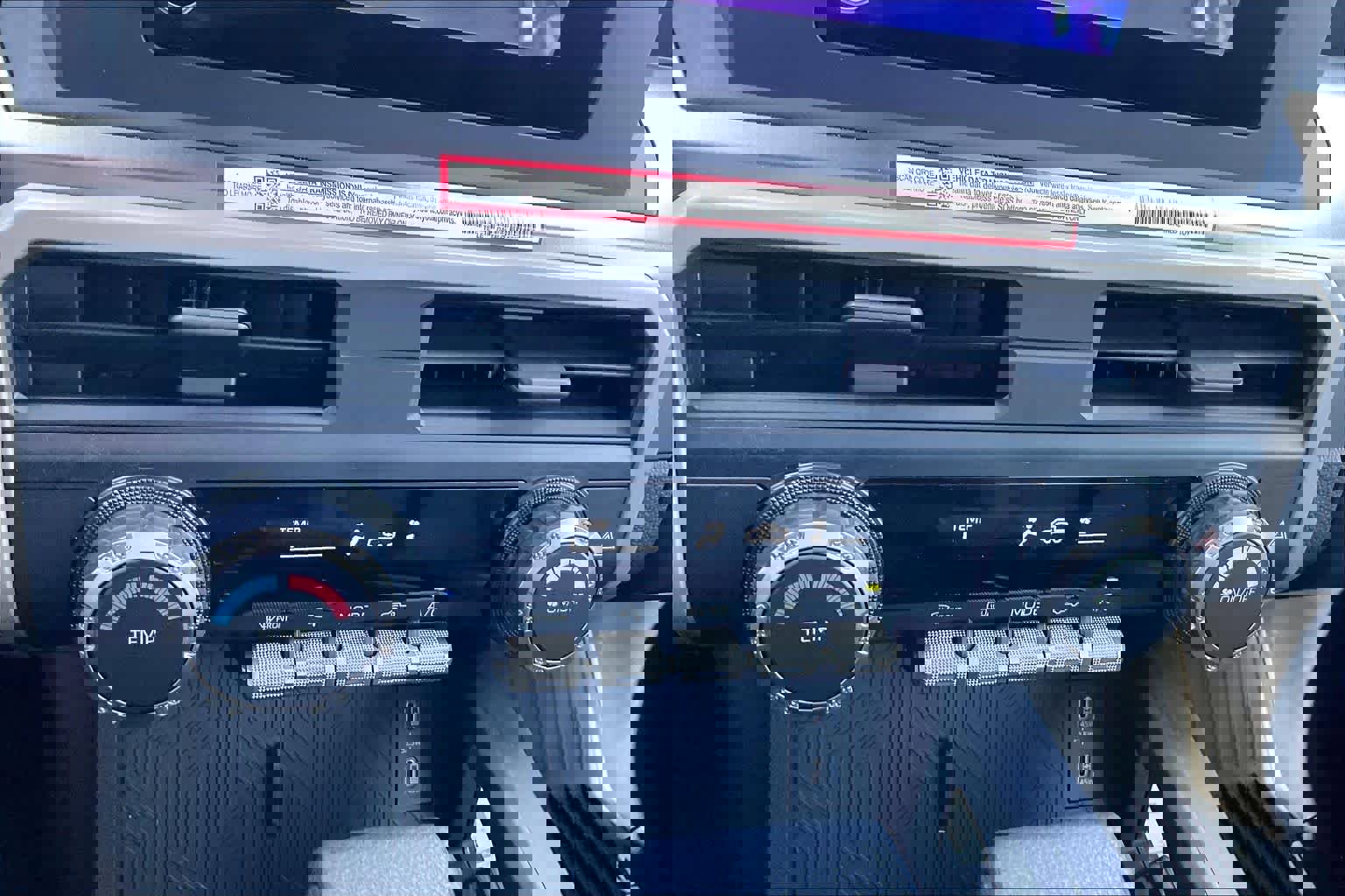 Used 2026 Toyota Tacoma SR5 image 32