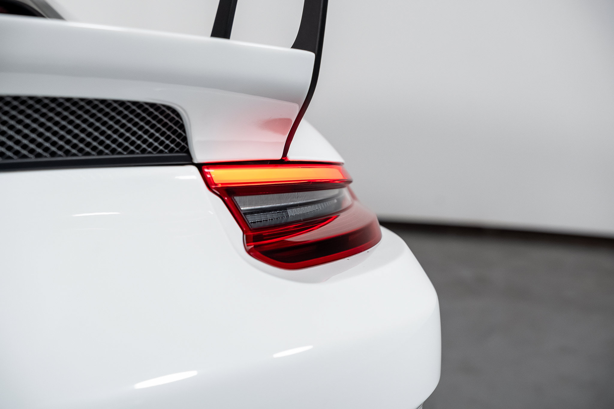 Used 2019 Porsche 911 GT3 RS RWD image 35