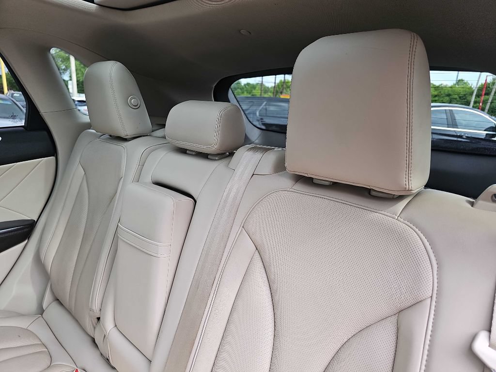 Used 2017 Lincoln MKC Reserve w/ Lincoln MKC Climate Package AWD/4WD image 40