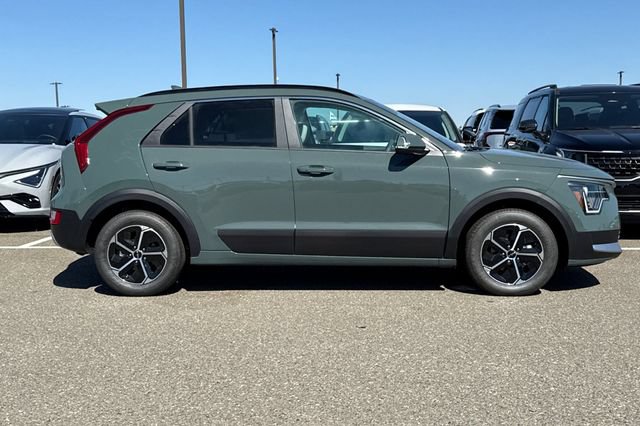 New 2026 Kia Niro EX FWD image 3