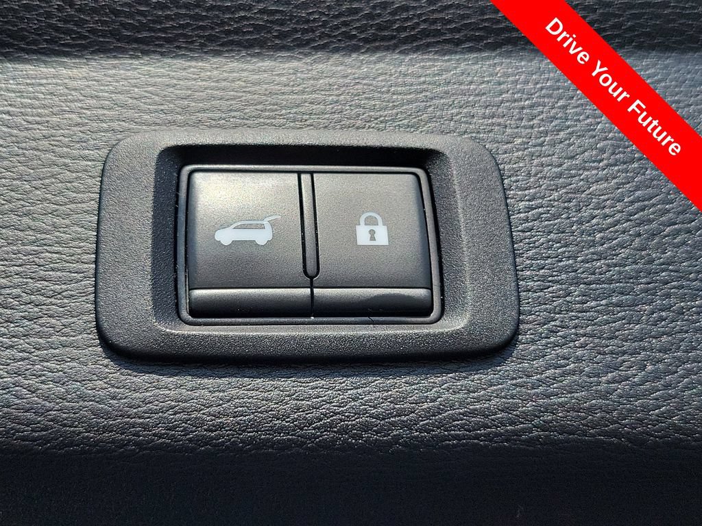Used 2023 Mitsubishi Outlander SE FWD image 28