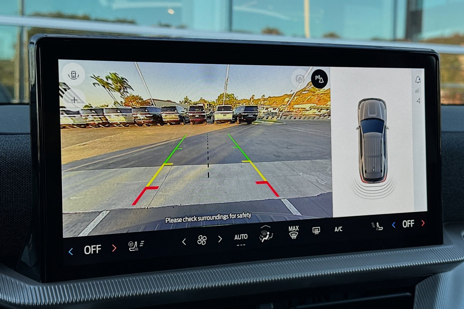 New 2025 Ford Explorer Active w/ Active Comfort Package image 16