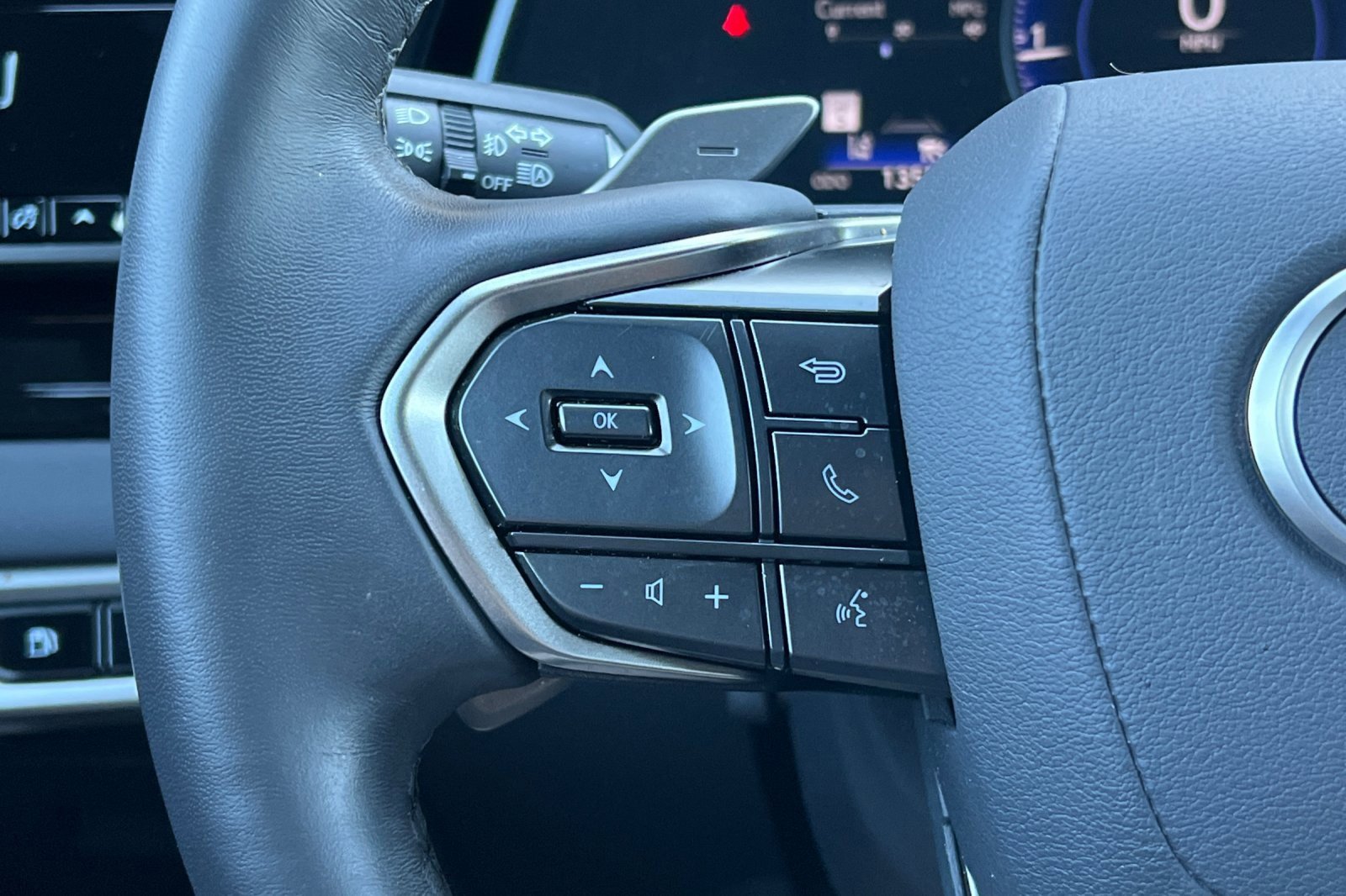 Used 2024 Lexus RX 350 FWD image 35