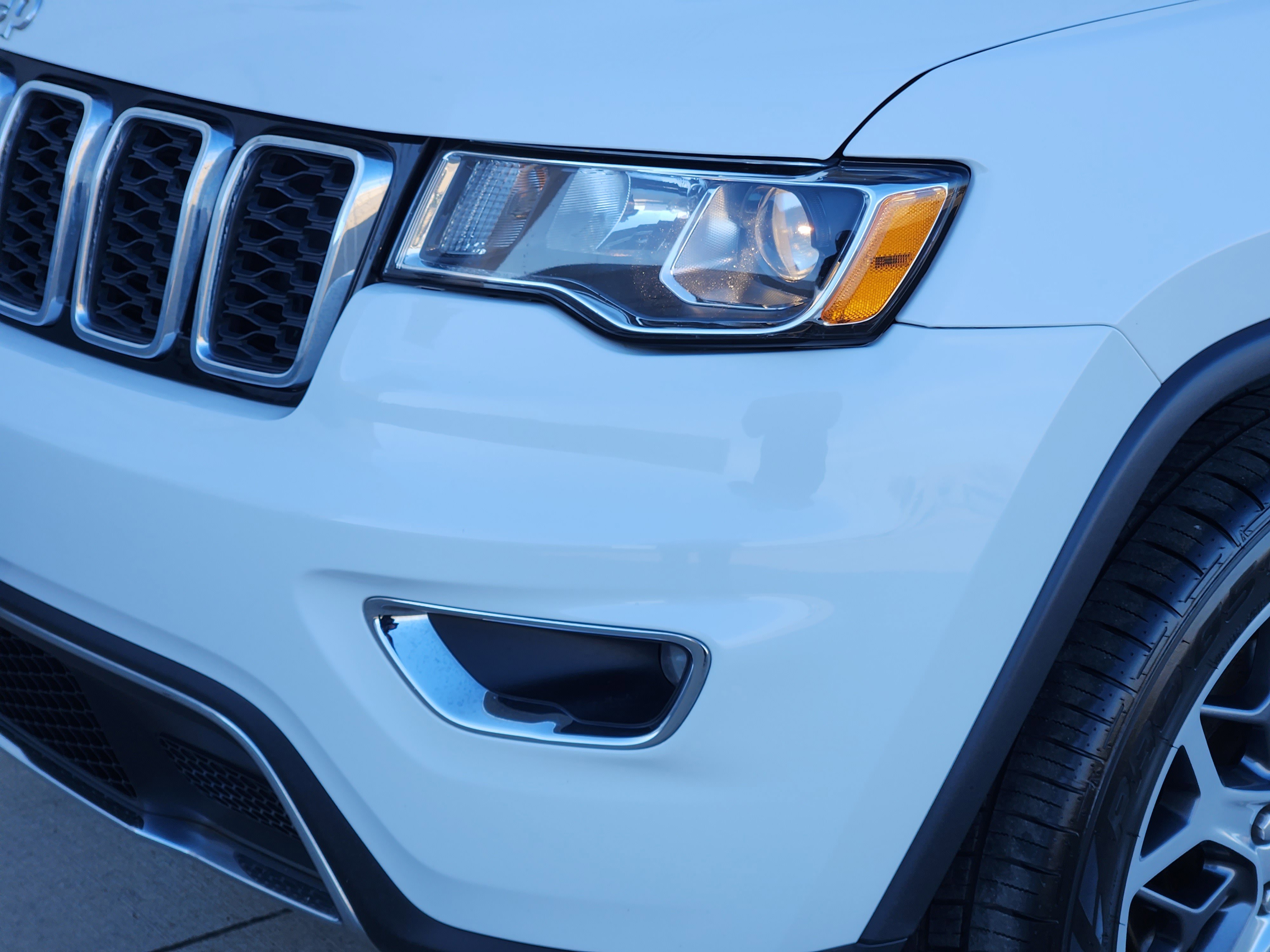 Used 2020 Jeep Grand Cherokee Limited image 8