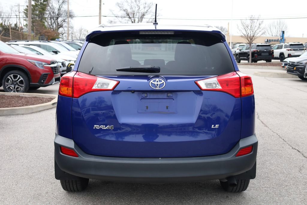 Used 2015 Toyota RAV4 LE image 5