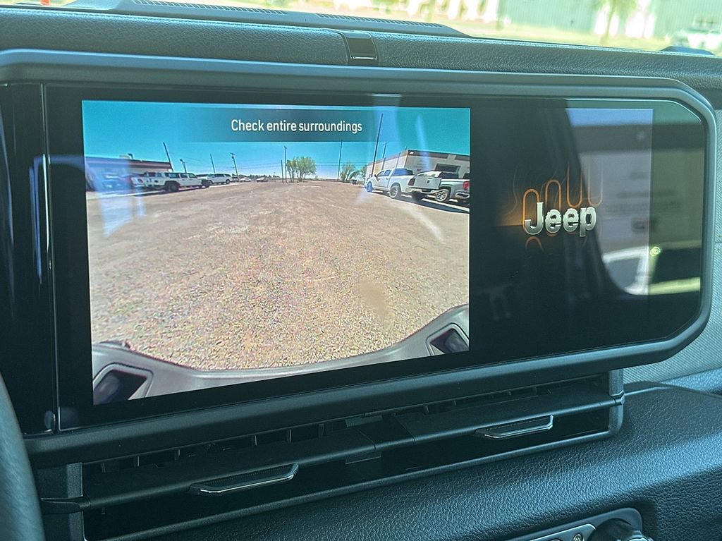 New 2026 Jeep Gladiator Sport AWD/4WD image 16