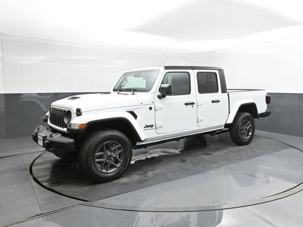 New 2025 Jeep Gladiator Sport